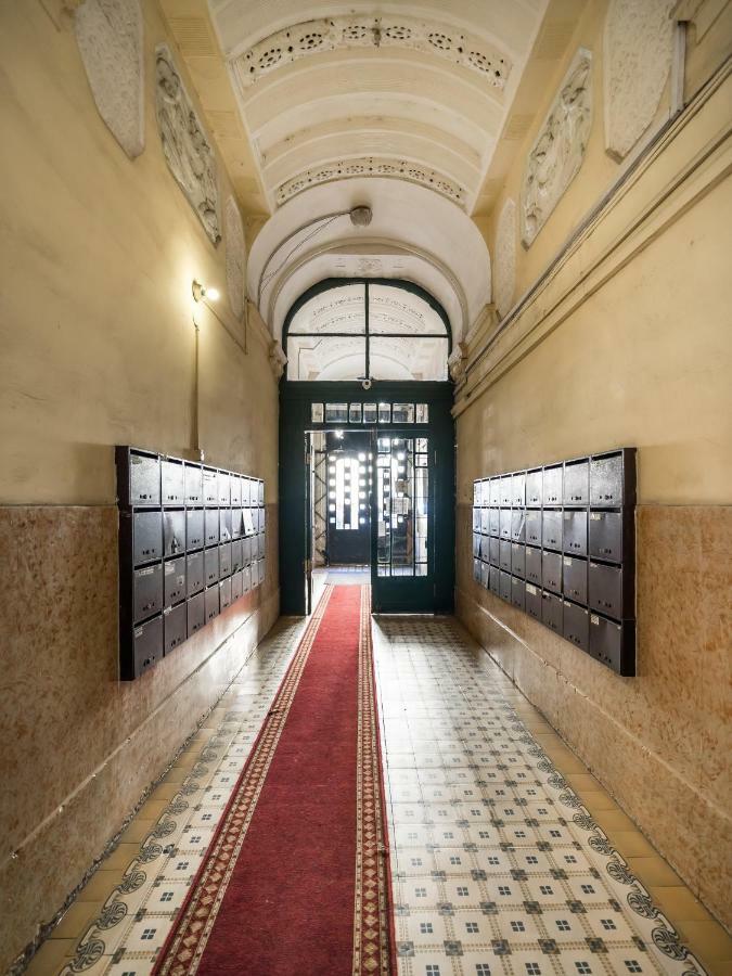 Bpr King Prime Home With A/C Budapest Kültér fotó