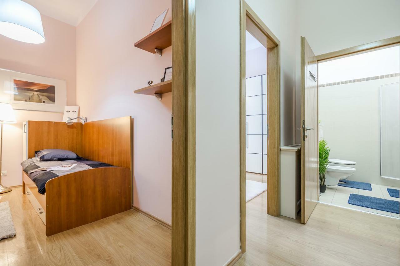 Bpr King Prime Home With A/C Budapest Kültér fotó